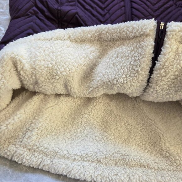 Vest - Picture 6 of 10